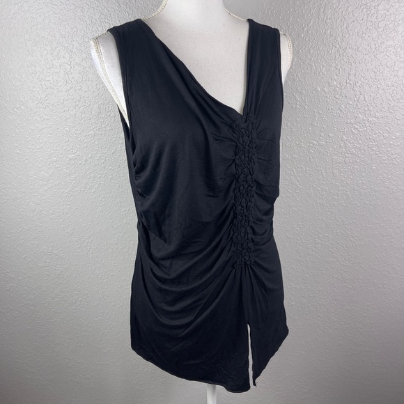 Black top with ruching down the middle - Picture 7 of 9